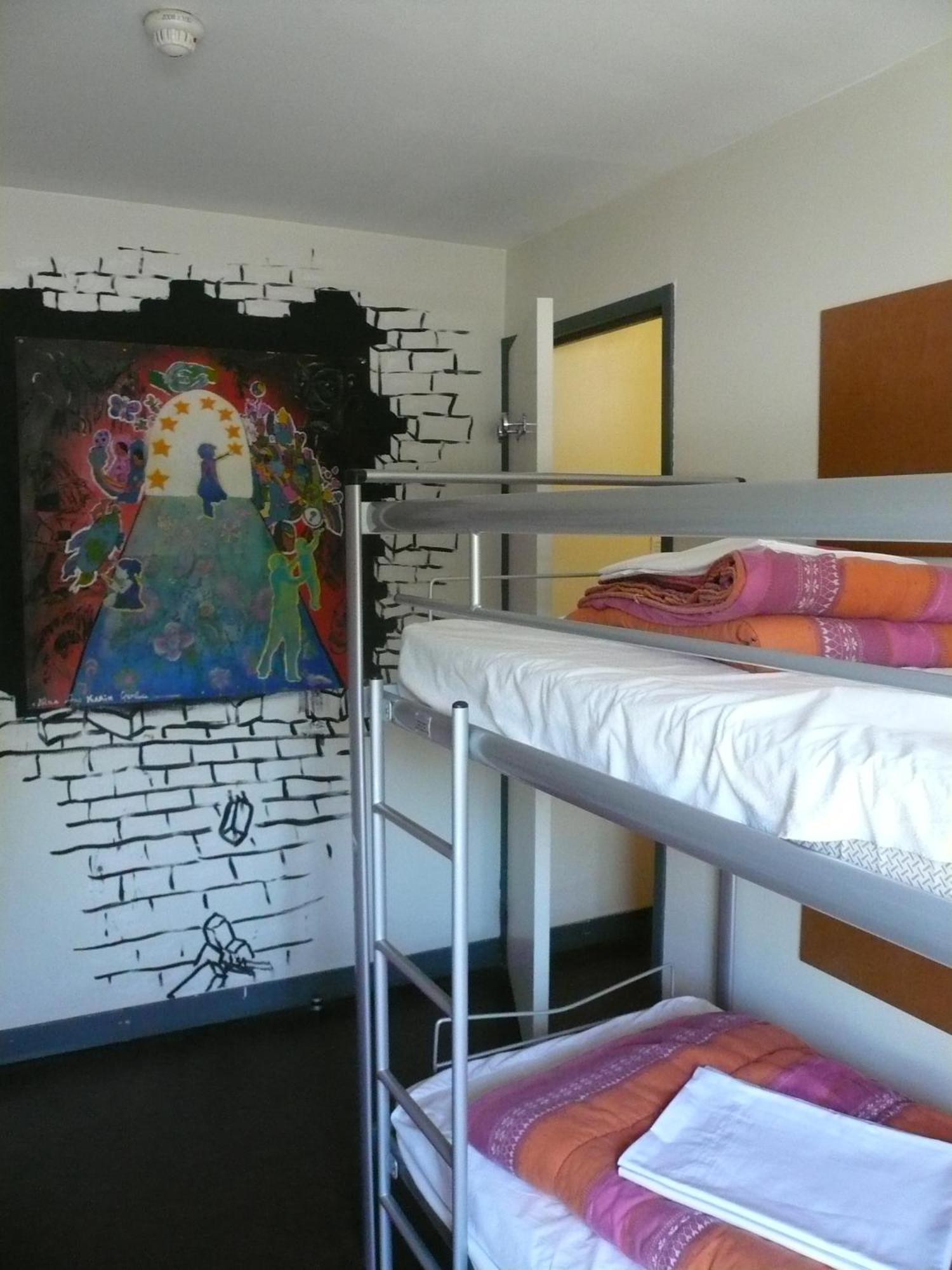 Auberge De Jeunesse Hi Grenoble Échirolles Екстериор снимка